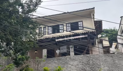 Casa à venda no bairro Pe Pequeno - Niterói/RJ (452)