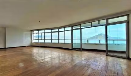 Apartamento de 4 quartos, com 216m², à venda no Ingá, Niterói/RJ