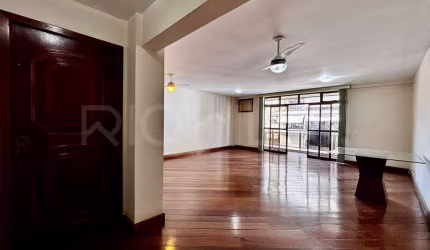 Apartamento de 4 quartos, com 181m², à venda no Jardim Icaraí, Niterói/RJ