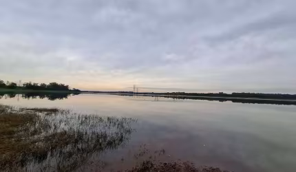 Chácara em loteamento as Margens da Represa Capivara , Parcelas 619,00 - Alvorada do Sul -Pr