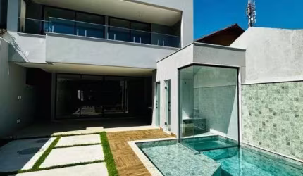 Casa com 4 dormitórios à venda, 350 m² por R$ 3.750.000,00 - Barra da Tijuca - Rio de Janeiro/RJ