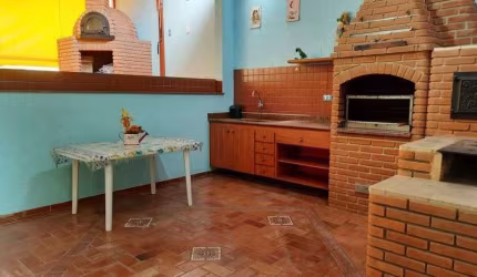 Casa para venda com 200 metros quadrados com 4 quartos, 2 vagas em Vila Aurora, SP