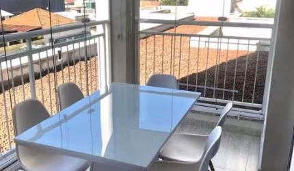 Apartamento a venda com 65 metros, 2 quartos, varanda com churrasqueira, no condomínio Barra Park