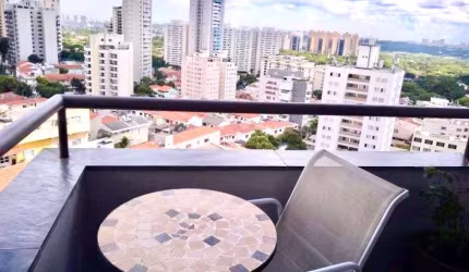 Apartamento para venda com 130 metros, 4 quartos sendo 2 suítes, 3 vagas, em Alto da Lapa, SP