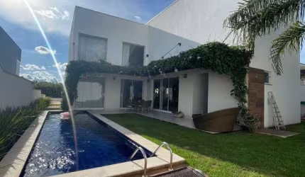 Casa á venda no Condomínio Florais dos Lagos