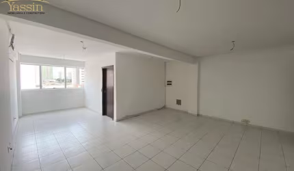 Andar Corporativo Para Locação no Bairro Goiabeiras  9 Salas, 11 Banheiros, 10 Vagas  Cuiabá-MT  300m² de Área