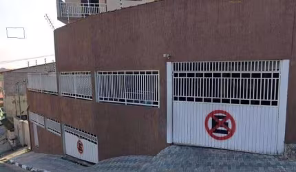 Sobrado com 3 dormitórios à venda, 116 m² por R$ 440.000 - São Pedro - Osasco/SP