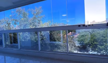 Apartamento 03 Qtos C/2 Suite + Hidro - 2 Vagas / 130m²   - em Jardim da Penha Vitoria ES.