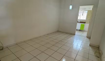 Casa duplex  2 Qtos om quintal  - condomínio fechado - Colina  de Laranjeiras  Serra ES.
