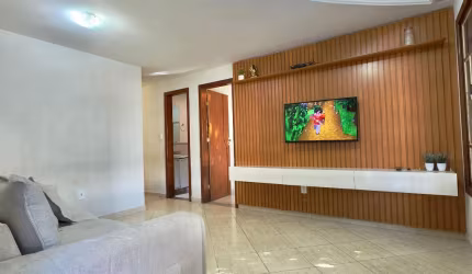 Linda casa LINEAR com 3 quartos sendo 1 suíte | Área gourmet | 2 vagas - Chácara Parreiral - Serra / ES