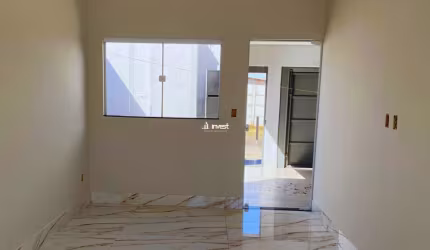 Casa à venda com 2 quartos, 2 vagas em um terreno de 250 m² em uma ótima localização no bairro Antônio Caiado