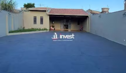 Casa a venda no Parque das Américas, a um quarteirão da Av. João XXIII.