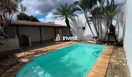 Ótima casa a venda em Localização privilegiada