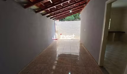 Casa disponível no bairro Nenê Gomês