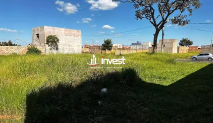 Terreno à venda no bairro Laranjeiras II