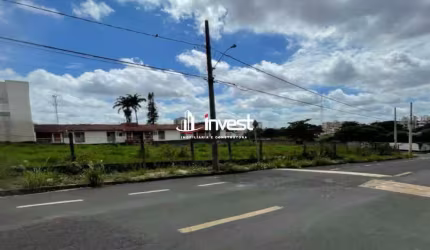 OPORTUNIDADE - Área com 06 lotes juntos