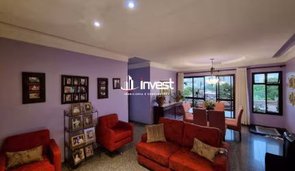Excelente apartamento muito bem localizado no bairro Mercês três dormitórios sendo uma suíte