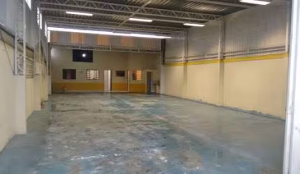 Galpão com 250m² AC - Jardim São Vicente
