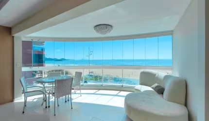 Belissimo e exclusivo frente mar com piscina - Barra Sul Balneario Camboriu