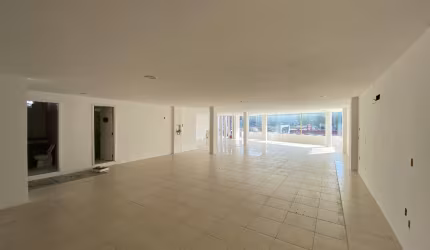 Locação anual Sala comercial Itajaí