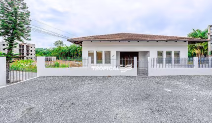 Casa para alugar, 210 m² por R$ 6.080,00/mês - Salto do Norte - Blumenau/SC