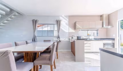 Casa com 3 dormitórios à venda, 230 m² por R$ 1.000.000,00 - Belchior Central - Gaspar/SC