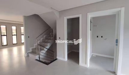 Sobrado com 3 dormitórios à venda, 184 m² por R$ 895.000,00 - Fortaleza - Blumenau/SC