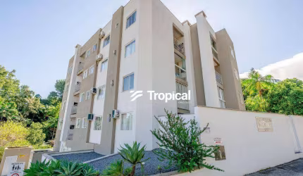 Apartamento com 2 dormitórios para alugar, 60 m² por R$ 2.501,00/mês - Velha - Blumenau/SC