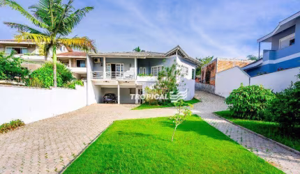 Casa com 4 dormitórios, 261 m² - venda por R$ 2.100.000,00 ou aluguel por R$ 5.100,00/mês - Garcia - Blumenau/SC