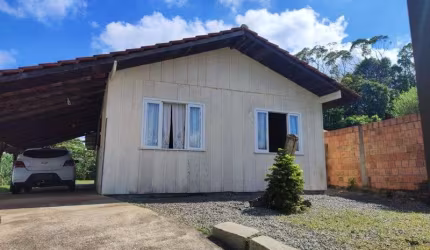 CASA RESIDENCIAL  ARAQUARI - SC