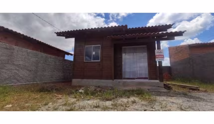 CASA RESIDENCIAL  ARAQUARI - SC