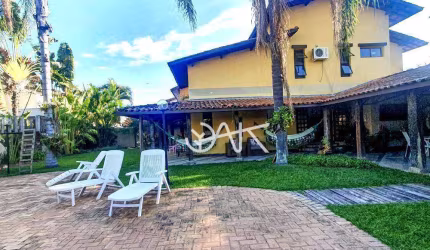 Casa com 4 dormitórios à venda, 500 m² por R$ 3.600.000,00 - Jardim das Colinas - São José dos Campos/SP