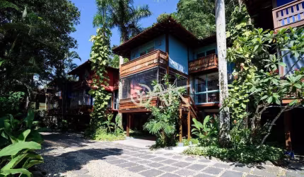 Casa com 4 dormitórios à venda, 211 m² por R$ 3.300.000,00 - Camburi - São Sebastião/SP