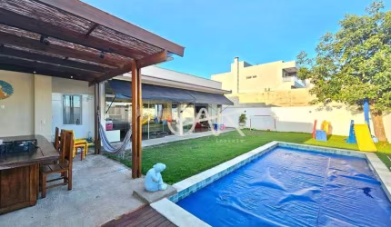 Casa com 3 dormitórios à venda, 262 m² por R$ 1.990.000,00 - Urbanova - São José dos Campos/SP