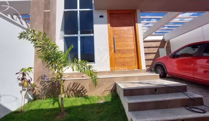 Casa 3 quartos no bairro Lundcea