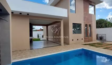 CASA COM PISCINA