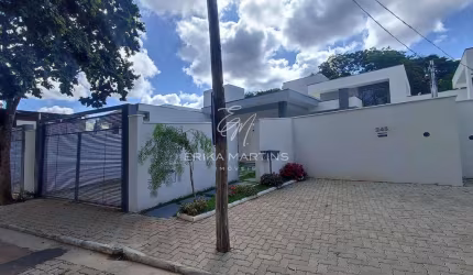 Casa 3 quartos no bairro Joá