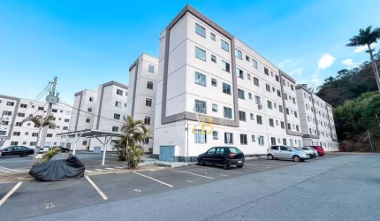 Apartamento com 2 dormitórios à venda, 42 m² por R$ 160.000,00 - Barbosa Lage - Juiz de Fora/MG