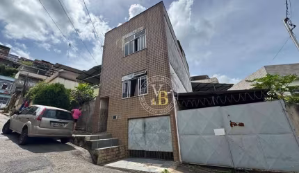 Casa com 3 dormitórios à venda, 150 m² por R$ 220.000,00 - Ipiranga - Juiz de Fora/MG