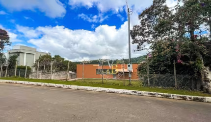 Casa com 3quartos, 220 m² - venda por R$ 1.200.000 ou aluguel por R$ 4.050/mês - Salvaterra - Juiz de Fora/MG