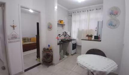 APARTAMENTO 2 DORMITÓRIOS NO CENTRO DE MONGAGUÁ Á 200MT DA PRAIA - R$ 195 MIL