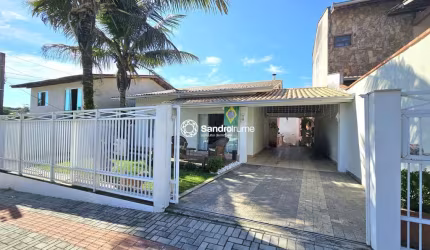 Casa para Venda em Joinville, Boehmerwald, 3 dormitórios, 1 suíte, 2 banheiros, 2 vagas