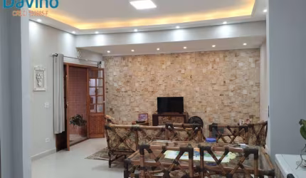 LINDA CASA ISOLADA, LADO PRAIA, COM 2 DORMITÓRIOS, GARAGEM PARA 4 CARROS POR APENAS $530.000 À VISTA, ACEITA FINANCIAMENTO BANCÁRIO