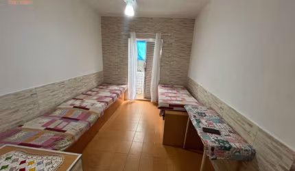 1500 PACOTE MENSAL - KITNET PERTINHO DA PRAIA NO BAIRRO DA GUILHERMINA APENAS SEMI MOBILIADA