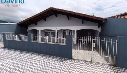 CASA HÁ 380 METROS DA PRAIA DO FLORIDA AMPLA 3 QUARTOS 1 SUITE 6 VAGAS DE GARAGEM