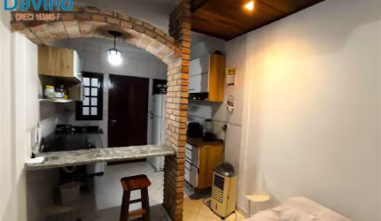 SOBRADO EM CONDOMÍNIO - 2 QUARTOS 1 SUÍTE - 200 METROS DO MAR