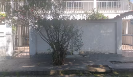 Casa/ Sobrado à venda  com 6 quarto(s)