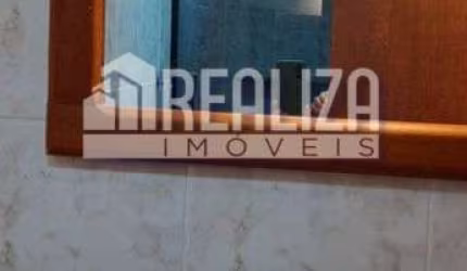 Apartamento com 3 Quarto(s) e 2 banheiro(s) para Alugar, 100 m² por R$ 1236 / Mês