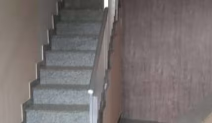 Apartamento com 3 Quarto(s) e 2 banheiro(s) para Alugar, 70 m² por R$ 990 / Mês