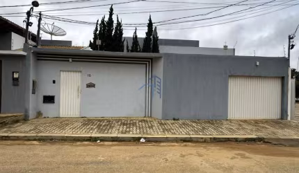 Casa com 3 quartos à venda na José Augusto Andrade, 18, Candeias, Vitória da Conquista por R$ 890.000